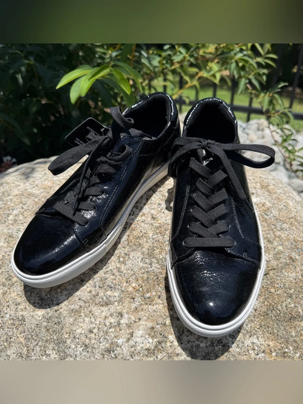 Kenneth Cole Black Patent Leather Sneakers Comfort Lace Up Casual Shoes 9M NWT